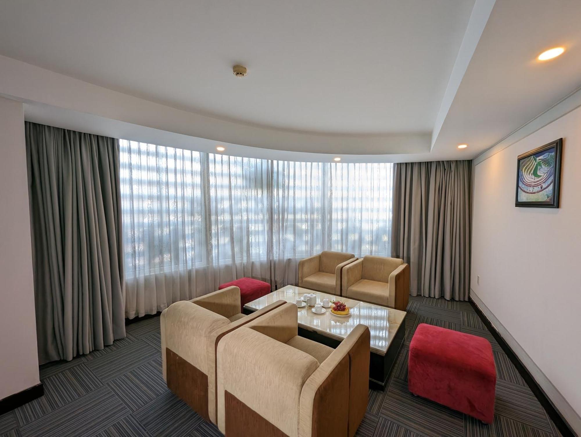 Dong Kinh Hotel Ho Şi Min Dış mekan fotoğraf